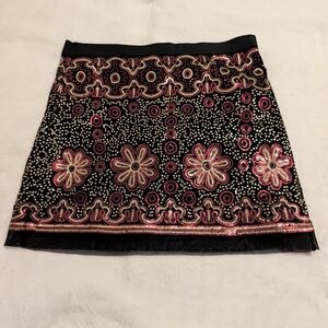 Chelsea & Violet Black and Pink Embroidered Mini Skirt
